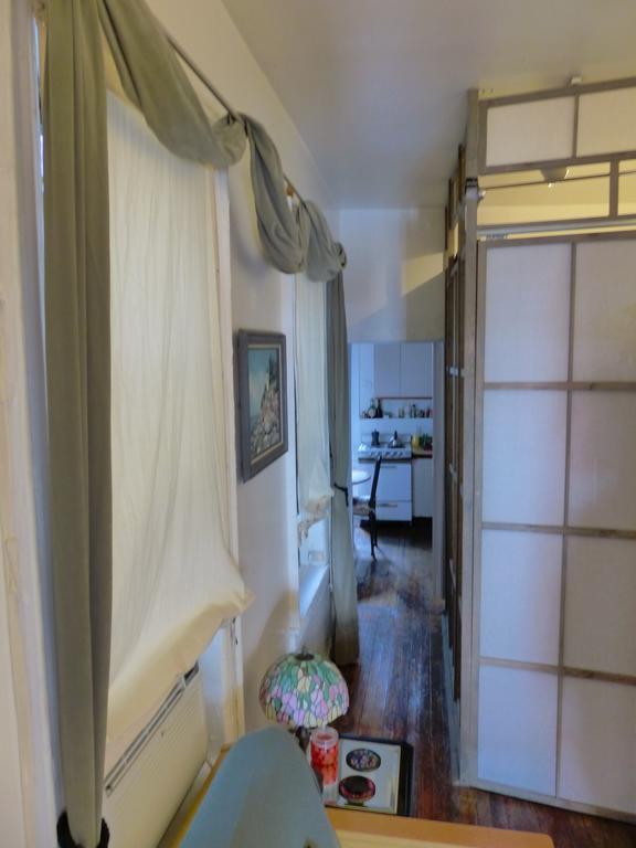 East Village Homestay Нью-Йорк Экстерьер фото